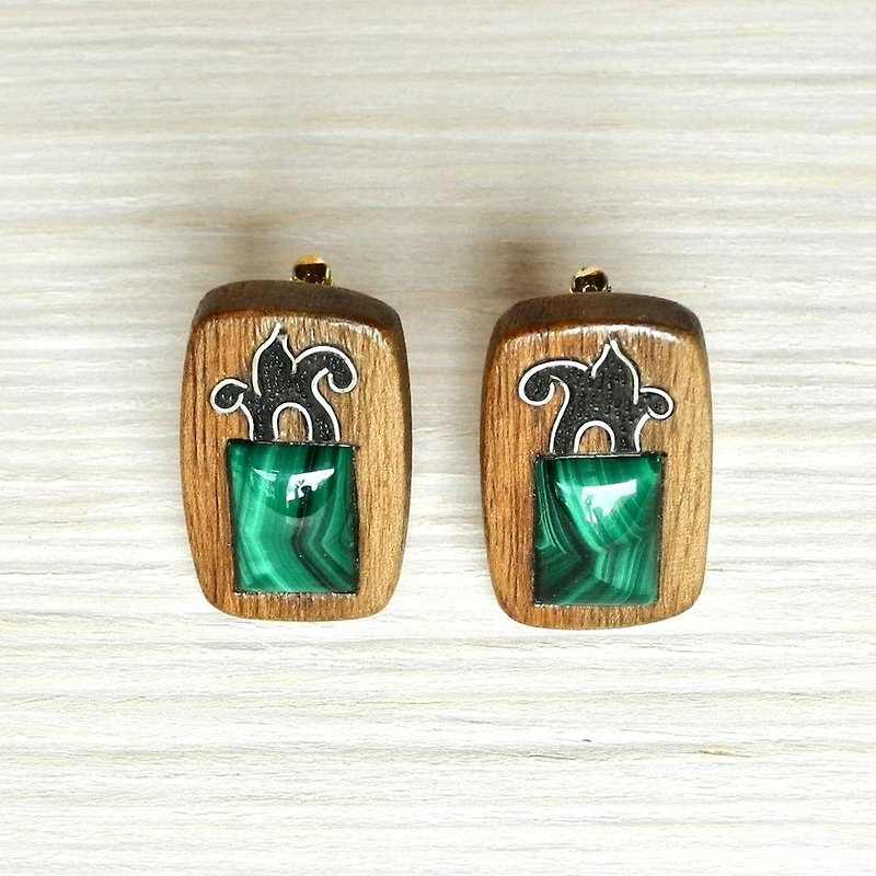 Wooden cufflinks with malachite - 袖扣 - 木头 多色