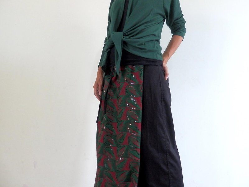 秋色総刺繍2カラー/ラップスカート付きゆったりストレートパンツ - 女装长裤 - 棉．麻 黑色