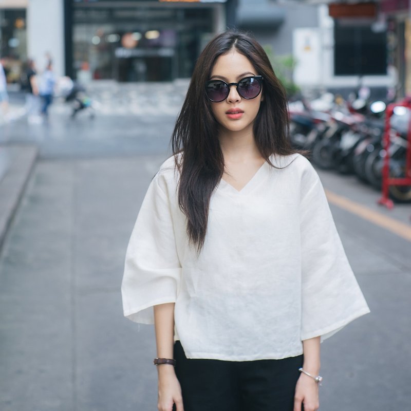 V-Neck Linen Shirt - Simply Off-White - 女装上衣 - 棉．麻 白色