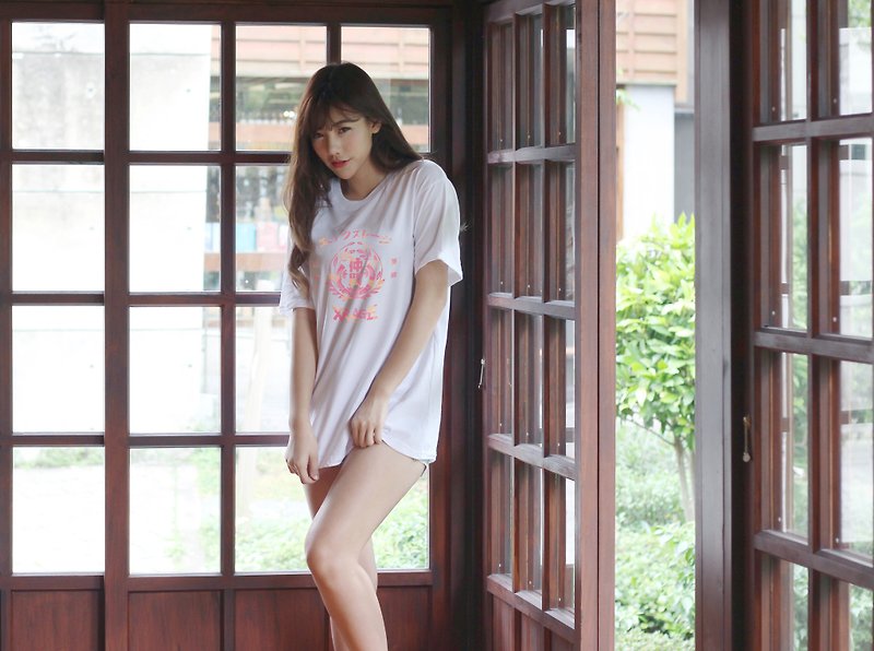 Pinkoi限定 粉红长版宽T - 女装 T 恤 - 棉．麻 白色