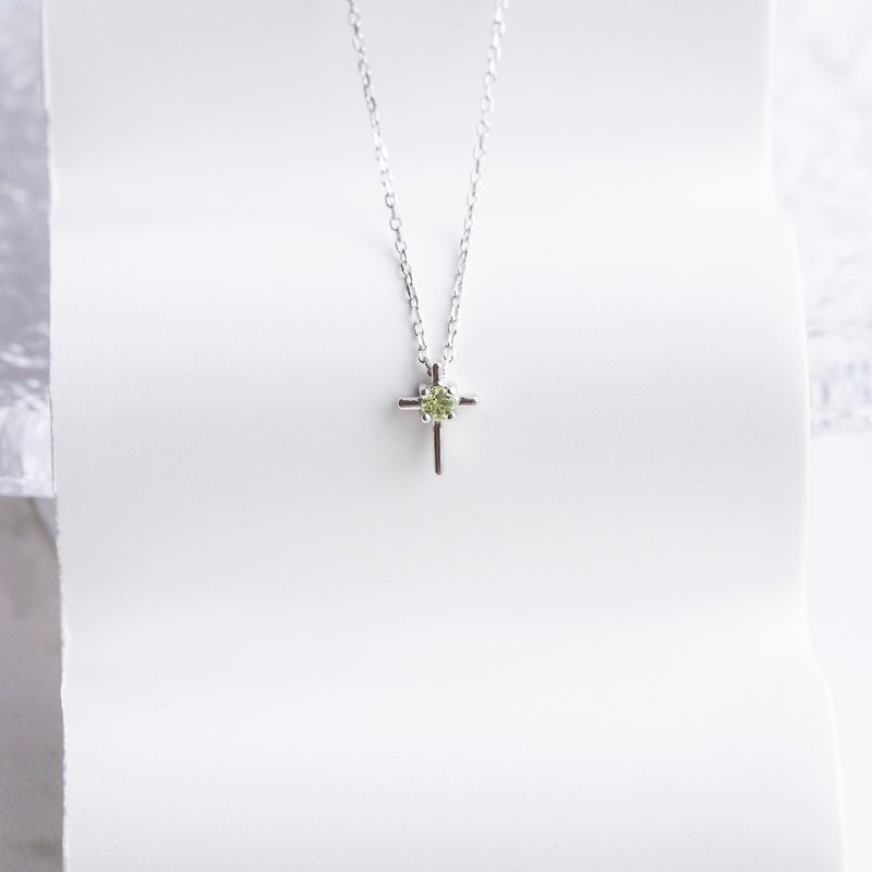 橄榄石925纯银十字架项链 - 项链 - 宝石 银色