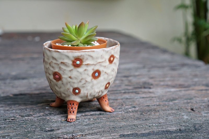 4 legged plant pot ,legged standing plant pot, succulent , flower pot , ceramic - 花瓶/陶器 - 陶 卡其色