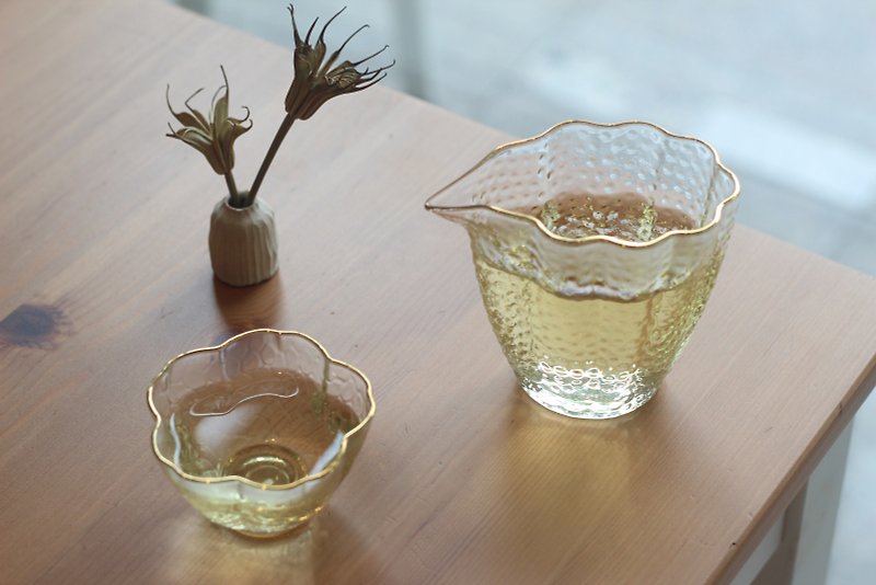 金边手工玻璃花瓣茶杯 (两入) - 茶具/茶杯 - 玻璃 透明