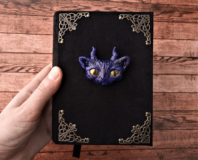 Demonic cat journal Gothic grimoire for sale Witch grimoire for sale - 笔记本/手帐 - 纸 黑色