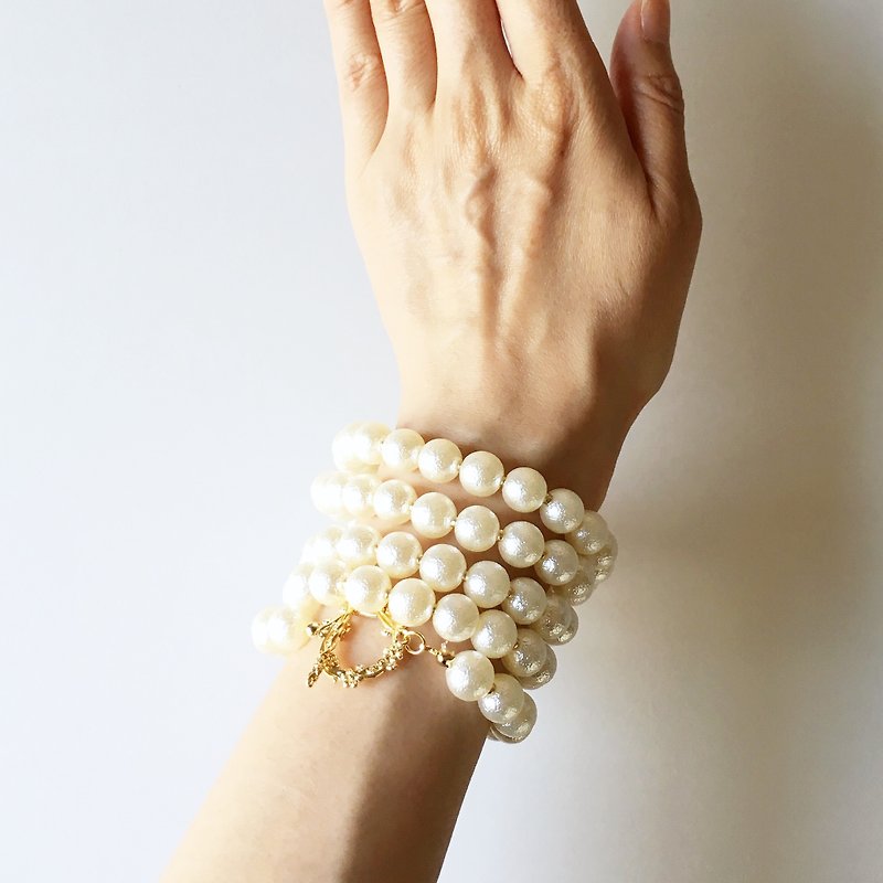 3WAY Pearl Beads Long Necklace Gold version 10mm (96cm/10mm round beads) - 手链/手环 - 塑料 白色