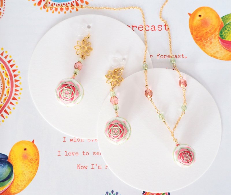 真鍮金メッキ tachibanaya Rose TEMARI ネックレス earrrings ノンホールピアス ピアス ローズ ピンク - 耳环/耳夹 - 绣线 粉红色