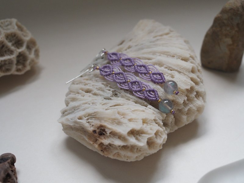 马达加斯加拉长石 | 天然石 | 手工编织耳饰 - 耳环/耳夹 - 半宝石 紫色