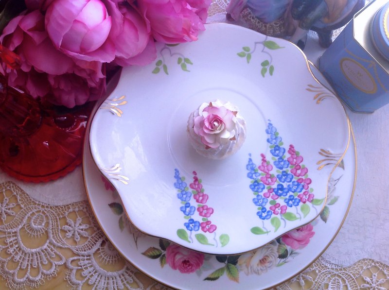 英国制骨瓷1940 年古董手绘骨瓷花卉蛋糕盘 点心盘 下午茶 - 浅碟/小碟子 - 瓷 多色
