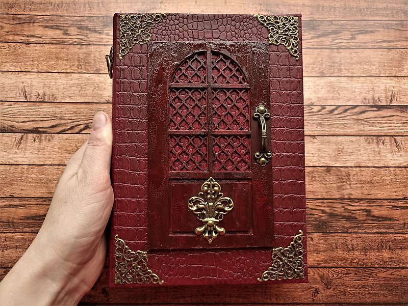 Red door journal for sale Witch grimoire for sale Gothic spell book of shadows - 笔记本/手帐 - 纸 红色