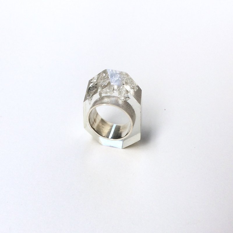 PRISMリング　銀箔 - 戒指 - 树脂 
