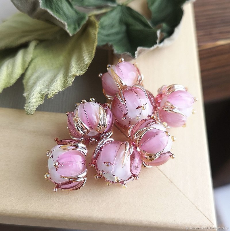 Ruby light Gold Flower Beads for Jewelry, Lampwork Glass Beads, 1 pcs, 15*13mm - 陶艺 - 玻璃 粉红色