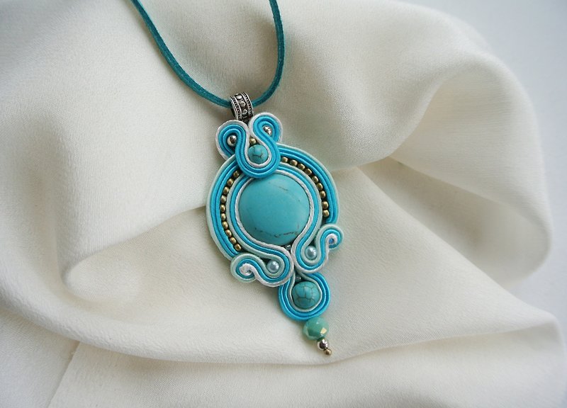 綠松石吊墜 Turquoise necklace Ethnic blue gemstone pendant Soutache necklace