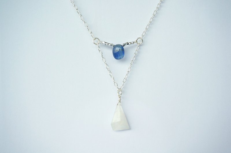 水月 - 月亮石蓝晶项链 简约 水晶 天然石 素净 - 项链 - 宝石 白色