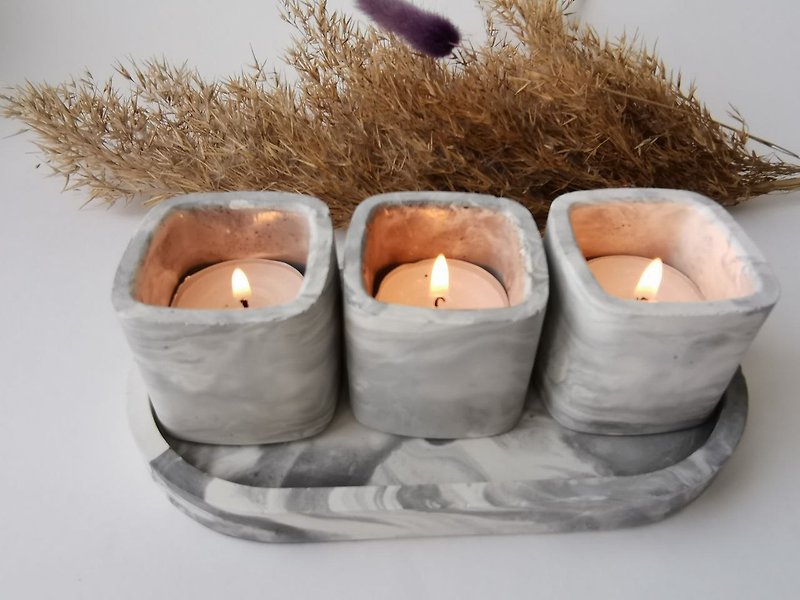 Set of 4 items. Stand, 3 pieces candle holder, plaster, handmade. - 置物架/篮子 - 环保材料 银色