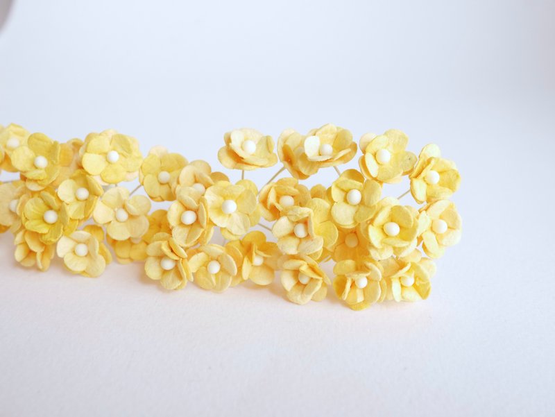 paper flower, supplies, 100 pcs. Canadian anemone, size 1.5 cm., yellow color - 其他 - 纸 黄色