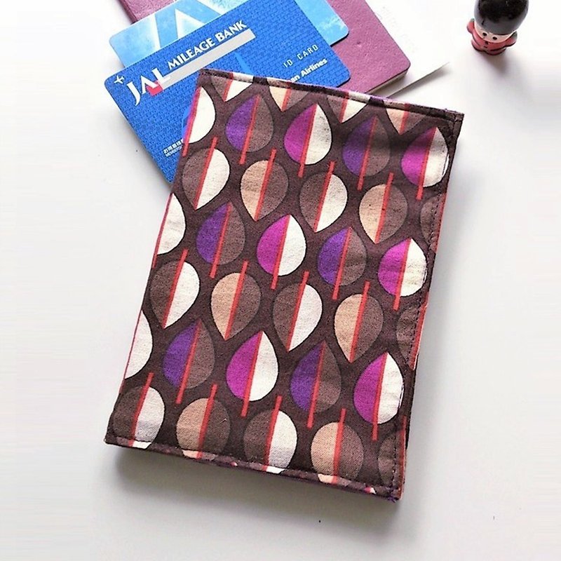 护照套 (紫褐叶子) | 定制化 绣字 - 护照夹/护照套 - 棉．麻 紫色
