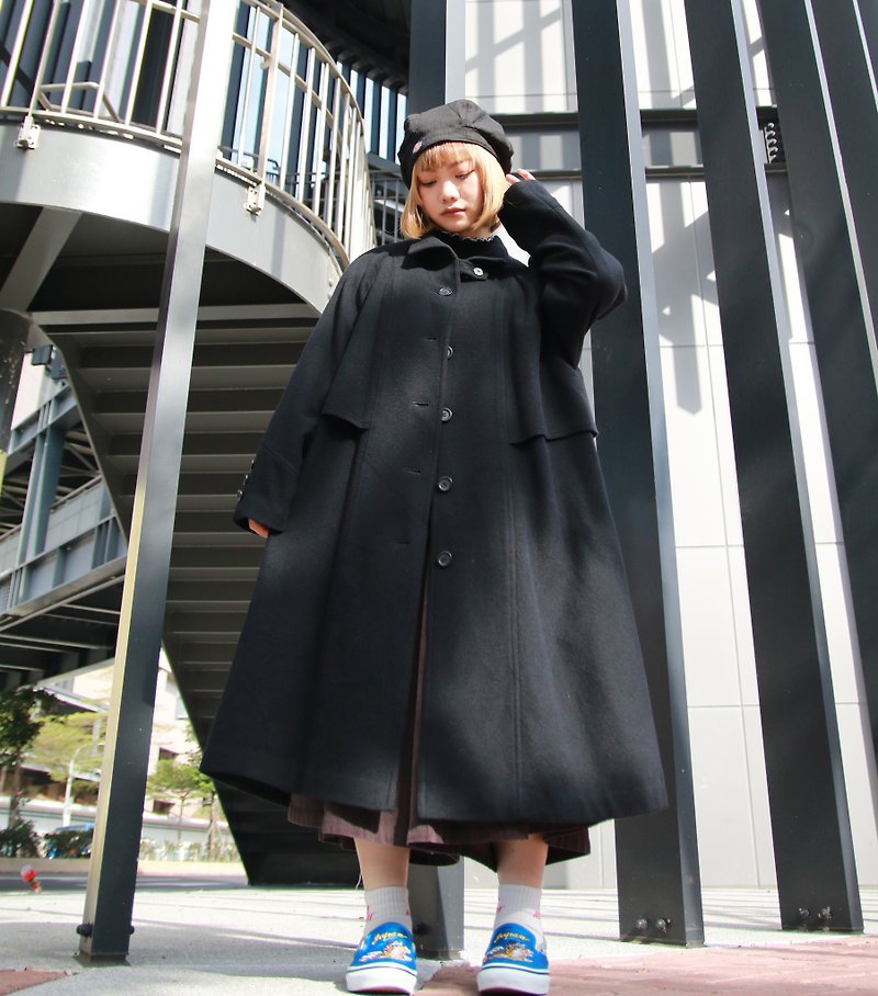 Back to Green:: 日本制 黑魔法  95%wool  vintage overcoat（OC-31） - 女装休闲/机能外套 - 羊毛 黑色