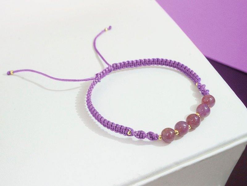 Edith & Jaz • 手织系列 - 红宝石编织手环 (紫色绳) - 手链/手环 - 宝石 红色