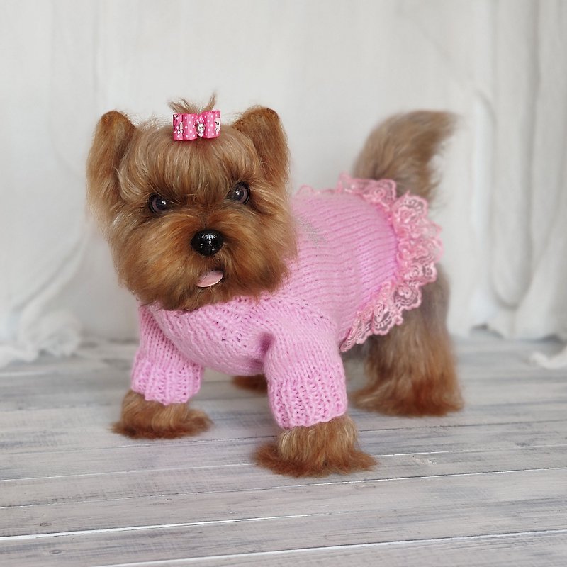 Pink dog sweater for small dog  Girl dog clothes  Dog dress with lace - 衣/帽 - 羊毛 粉红色