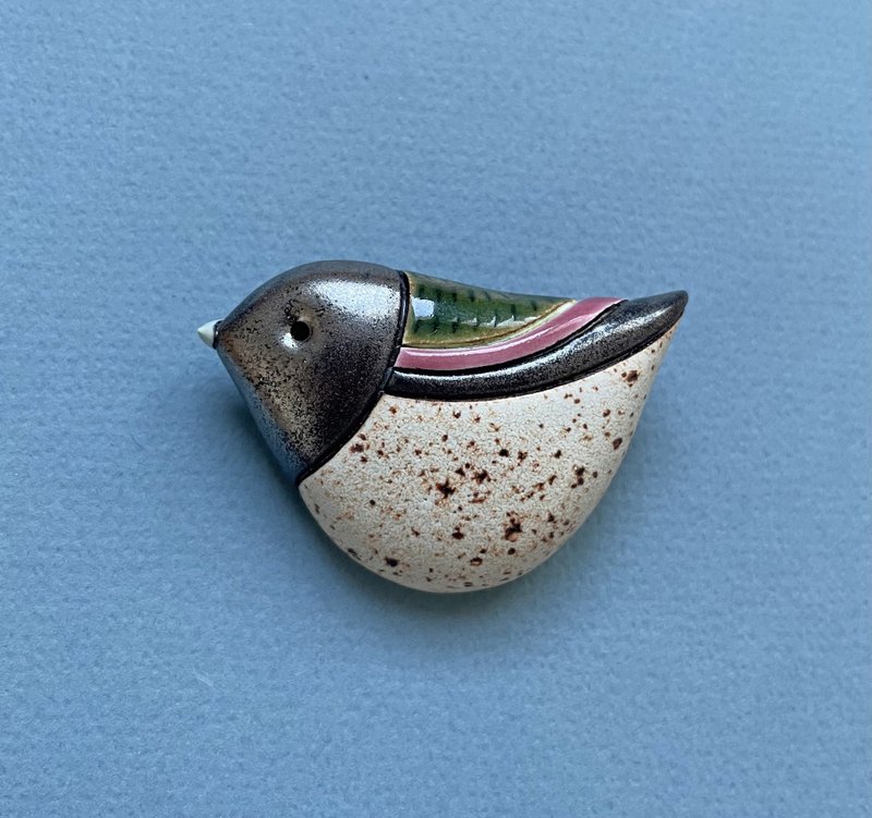 Bird Brooch. Ceramic Pin. Bird Jewelry - 胸针 - 陶 咖啡色