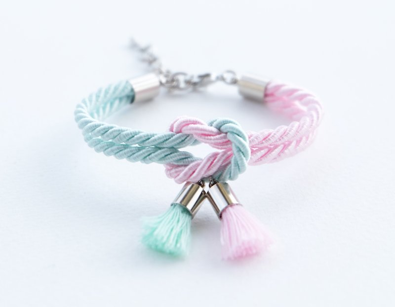 Light mint & blush pink knot bracelet with tassel charm  - 手链/手环 - 其他材质 粉红色