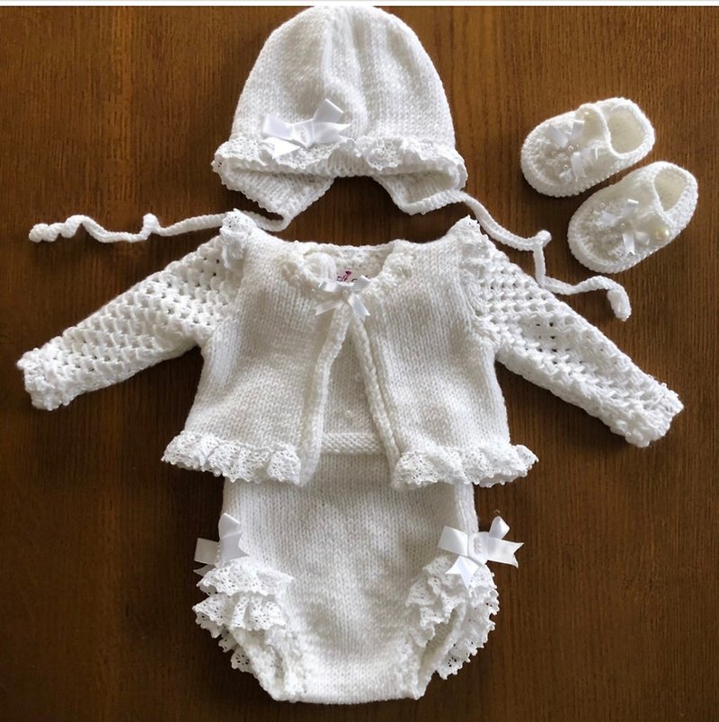 White outfit for baby girl: romper, jacket, hat, booties. - 包屁衣/连体衣 - 其他材质 