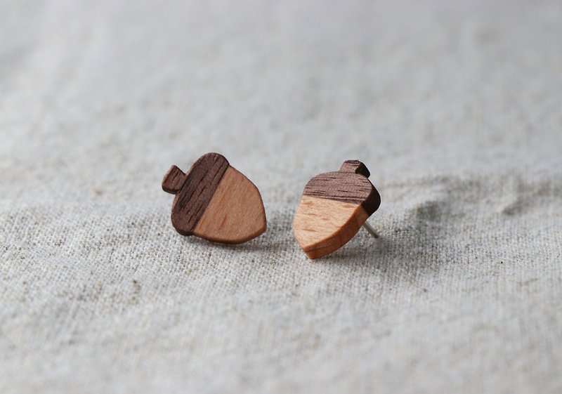 川越 森林里的橡实 原木耳环 手作限量 - 耳环/耳夹 - 木头 咖啡色