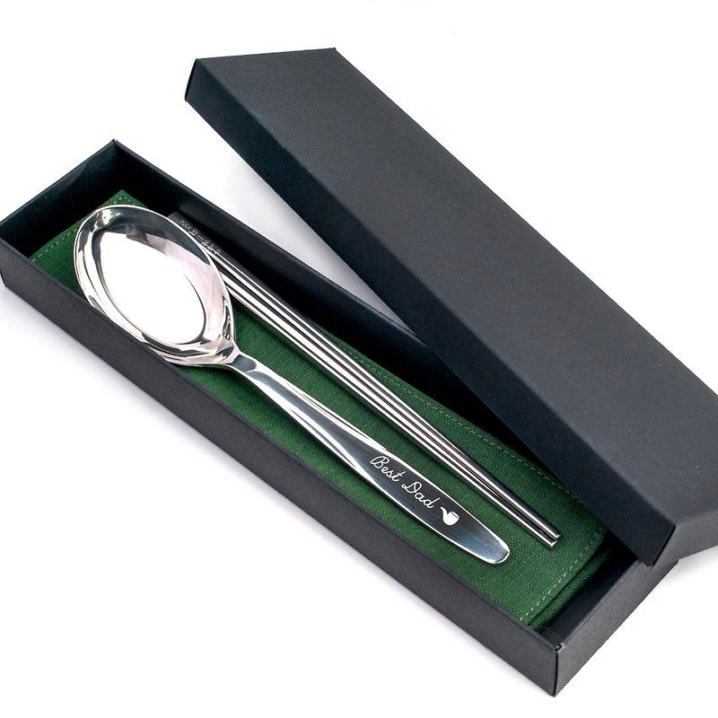 台湾第一筷。限量餐具组。精选绿型男(含刻字)-A19 - 筷子/筷架 - 其他金属 绿色