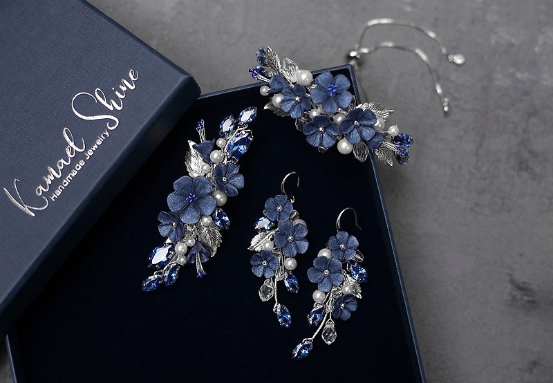 Royal blue flower jewelry set, Wedding earrings, Bridal dark hair clip, bracelet - 耳环/耳夹 - 粘土 蓝色