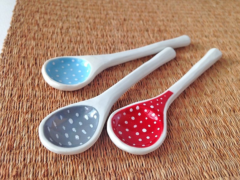 Polka dot Ceramic spoons, Porcelain ceramic spoons, tea ceramic spoons - 餐刀/叉/匙组合 - 陶 多色