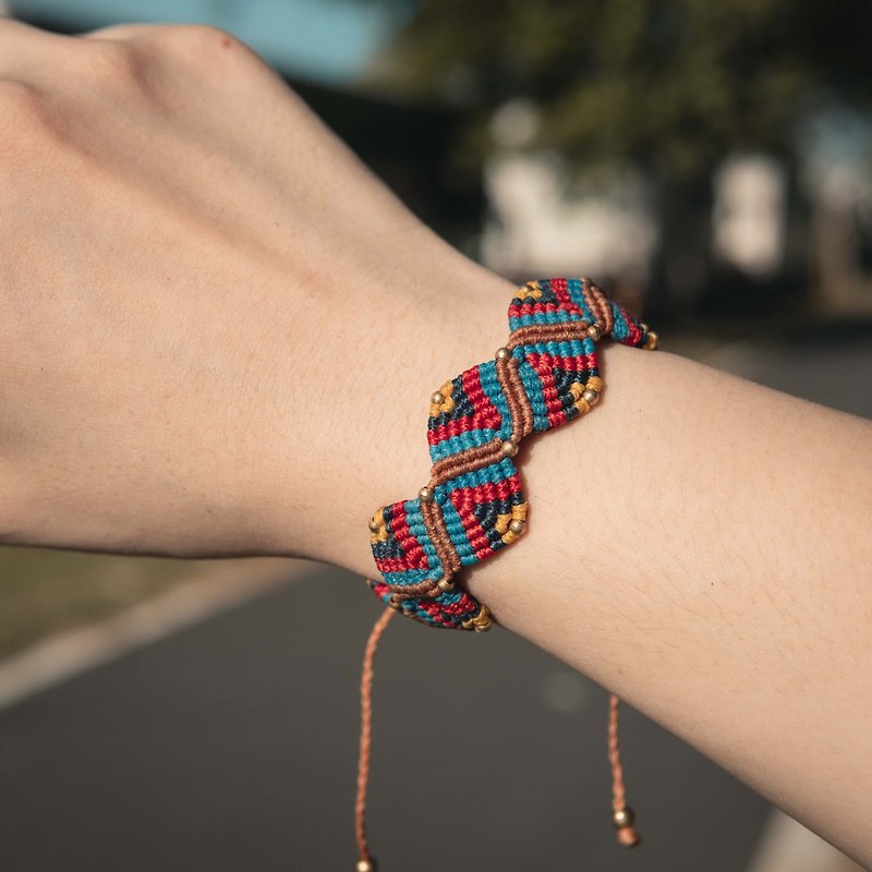 印度彩虹手织手环—浅咖色 - 手链/手环 - 其他材质 