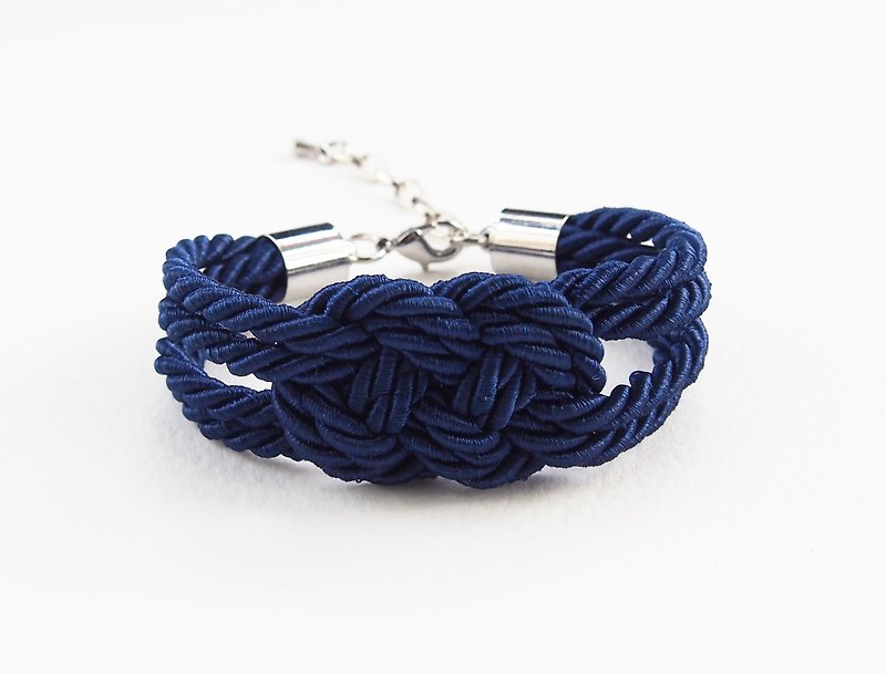 Navy blue infinity knot rope bracelet - 手链/手环 - 其他材质 蓝色