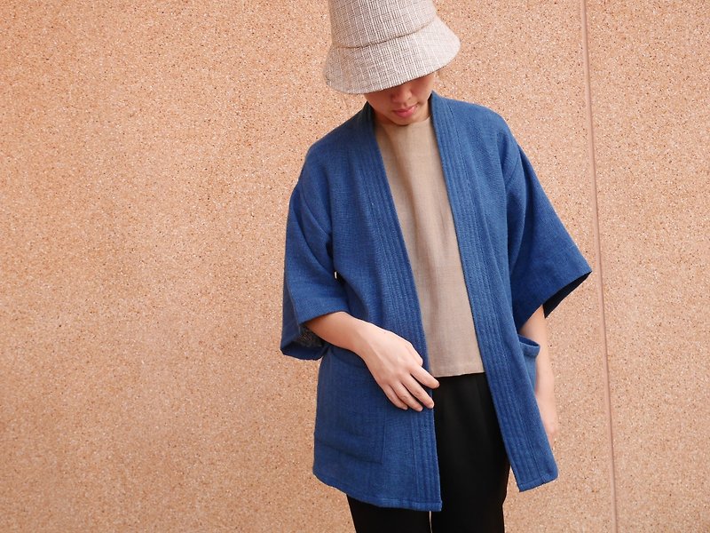 hand-woven cotton fabric with indigo dyes kimono (blue) - 其他 - 棉．麻 