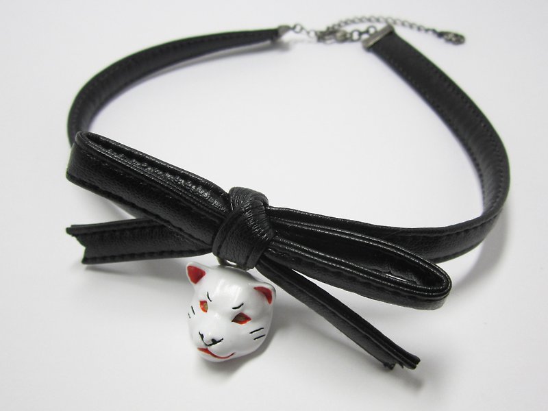 柴犬 RIBBON CHORKERレジン 白×黒 - 项链 - 塑料 白色