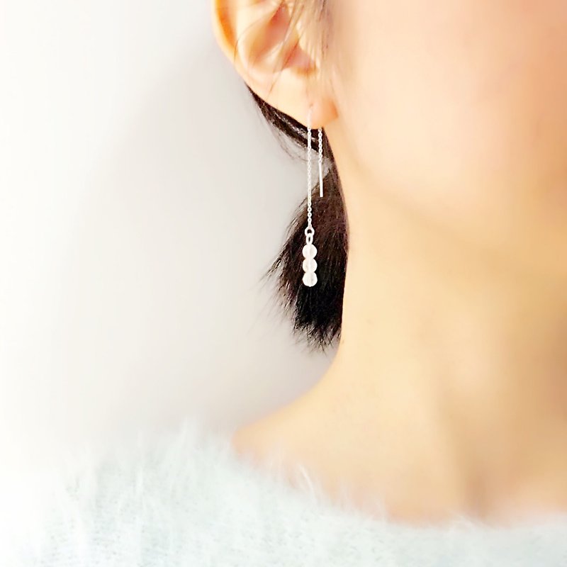 纯洁优雅 S925纯银耳环 天然石白水晶耳链 附拭银布 - 耳环/耳夹 - 其他金属 透明