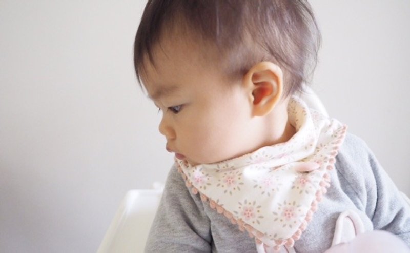 优雅粉色小花图案夹棉保暖婴儿/小孩围巾 - 围嘴/口水巾 - 棉．麻 粉红色