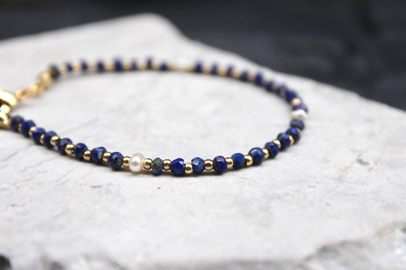 9月诞生石- Lapis lazuli青金石优雅宝石系列铜手链 - 手链/手环 - 宝石 蓝色