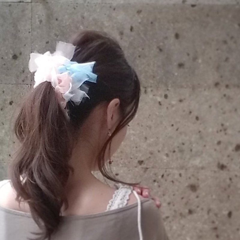 彩る咲き編みシュシュ～パステル/Flower ChouChou / Scrunchie -pastel - 发饰 - 棉．麻 白色
