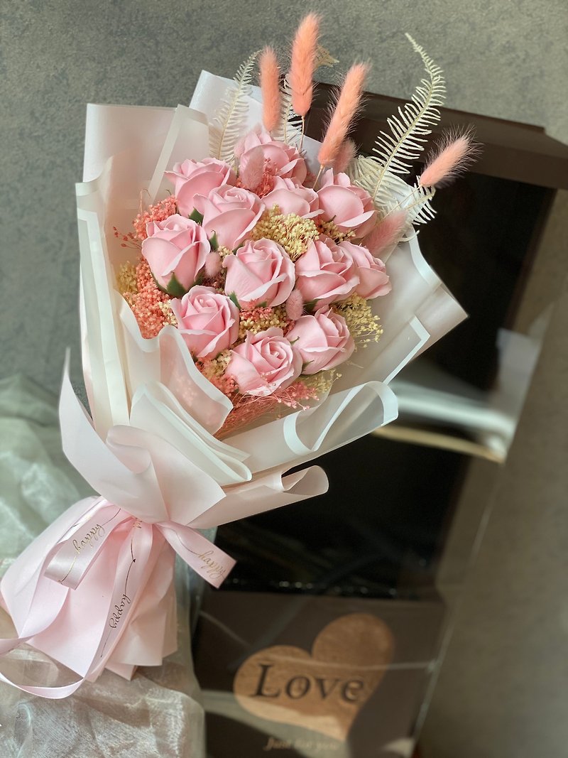 精装11朵香皂玫瑰礼盒 干燥花 | 生日 情人节首选 | 台北可自取 - 干燥花/捧花 - 植物．花 粉红色