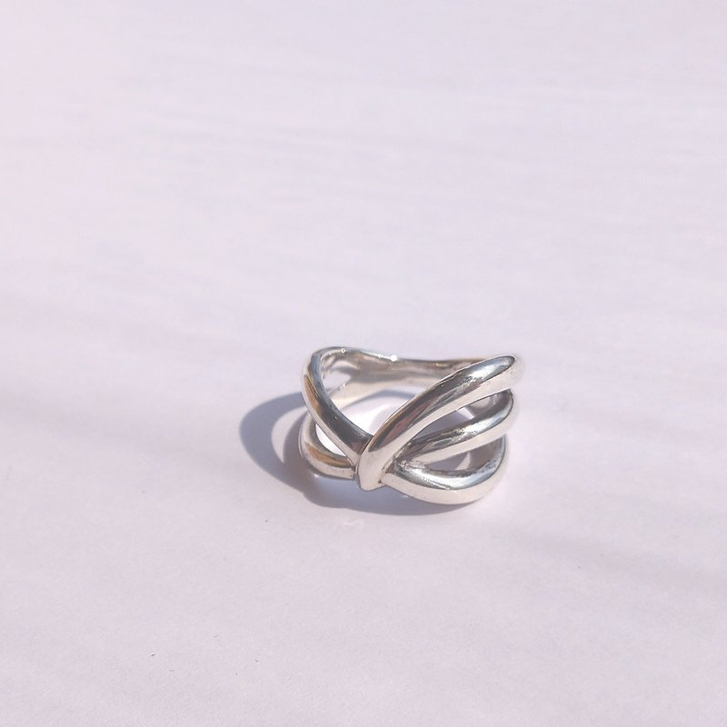 日本 YAMACO  纯银线条造型戒指 | 日本 925银  手作 GEM系列 - 戒指 - 纯银 银色