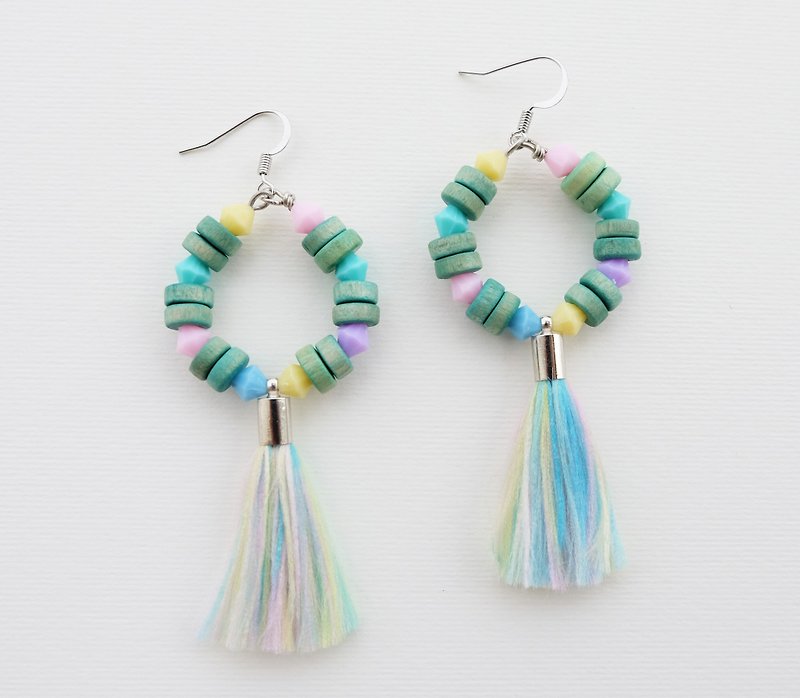 Mint wood earrings with pastel rainbow tassel - 耳环/耳夹 - 其他材质 绿色