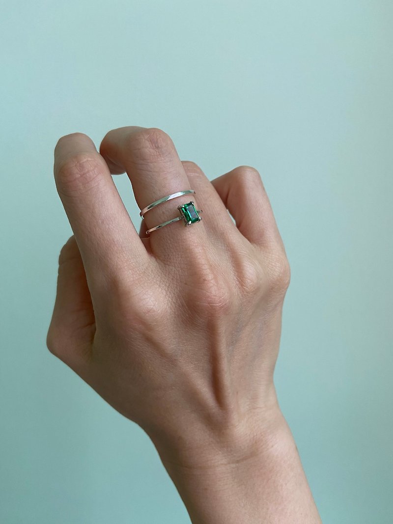 Emerald Swarovski crystal stacking silver rings, delicate simple crystal rings - 戒指 - 银 绿色