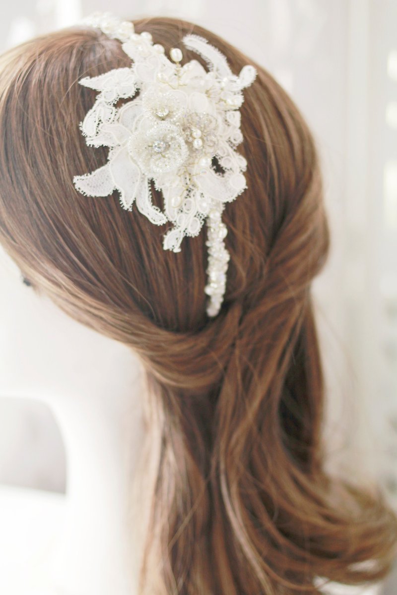 French Beaded Flower x Lace Bridal Hairband新娘头饰,婚纱头饰 - 发饰 - 玻璃 白色