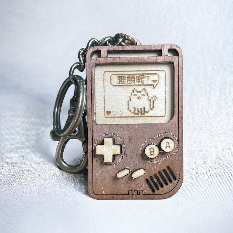 雕刻钥匙圈 - 怀旧游戏机系列 - 猫咪款式 - 钥匙链/钥匙包 - 木头 咖啡色