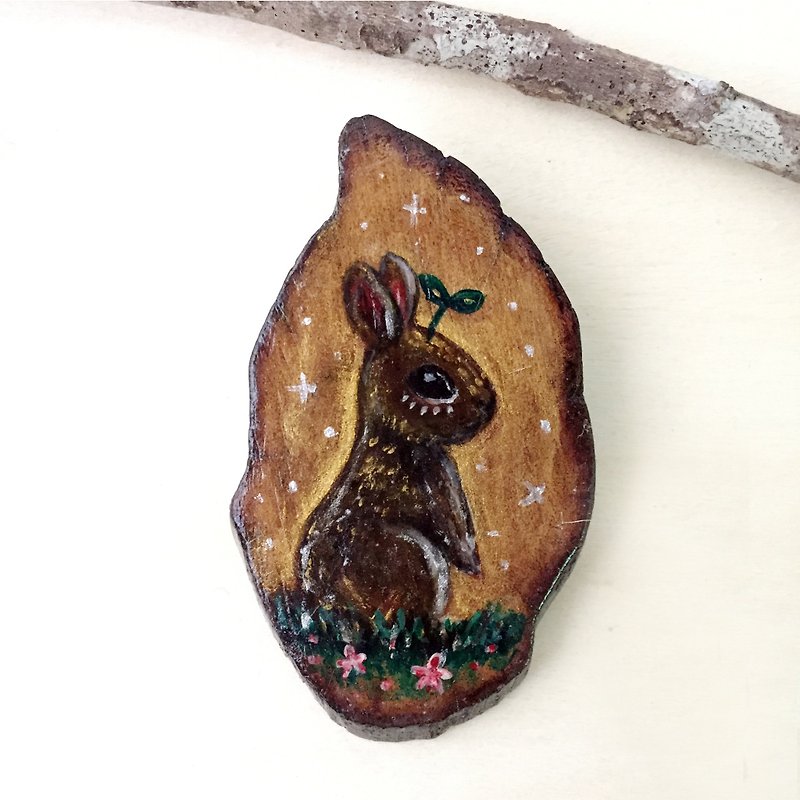 Hand painted Rabbit Ironwood Badge - 胸针 - 木头 咖啡色