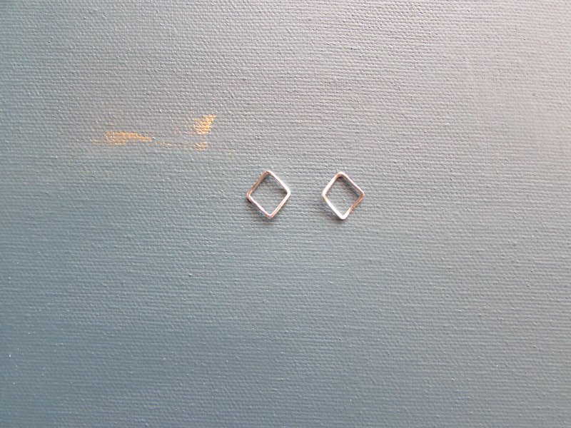 经典几何系列-优雅的菱形纯银耳环 - 耳环/耳夹 - 其他金属 灰色