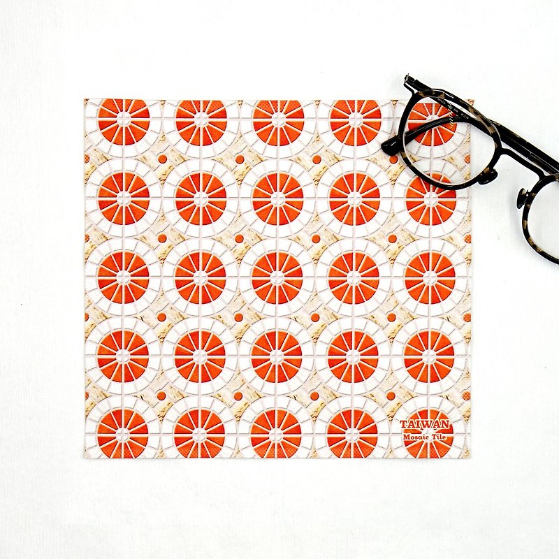 台湾经典马赛克磁砖 手方巾 - 钟表行 - 眼镜盒/眼镜布 - 棉．麻 