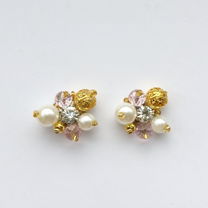 可改耳夹式！日式精致粉色水钻水晶❤️串珠珍珠花盘❤️耳环 - 耳环/耳夹 - 宝石 金色