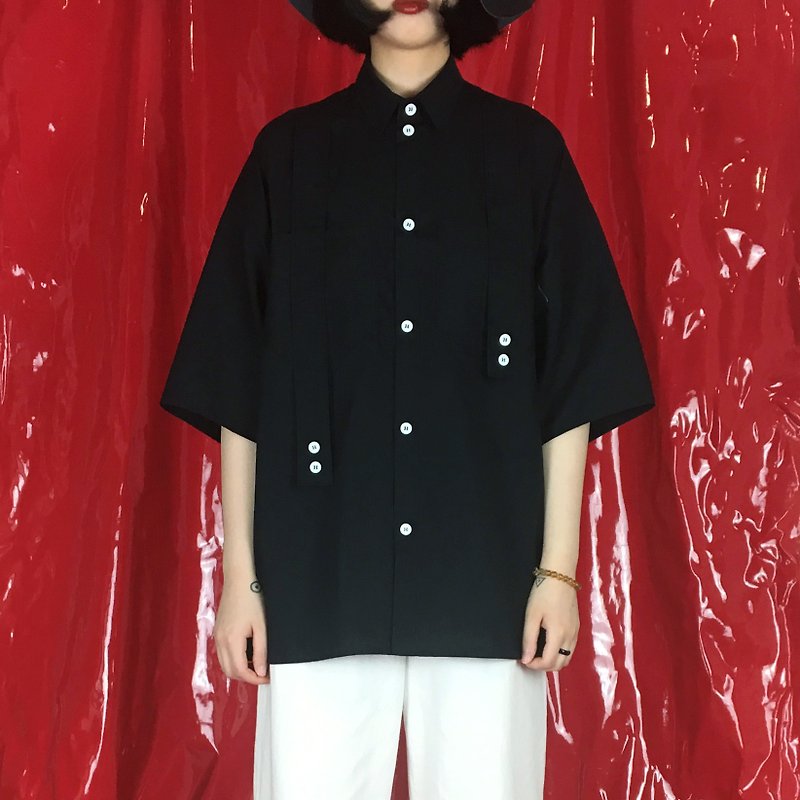 P.YELLOW | 夏季黑色中性极简短袖衬衣 - 女装衬衫 - 棉．麻 黑色