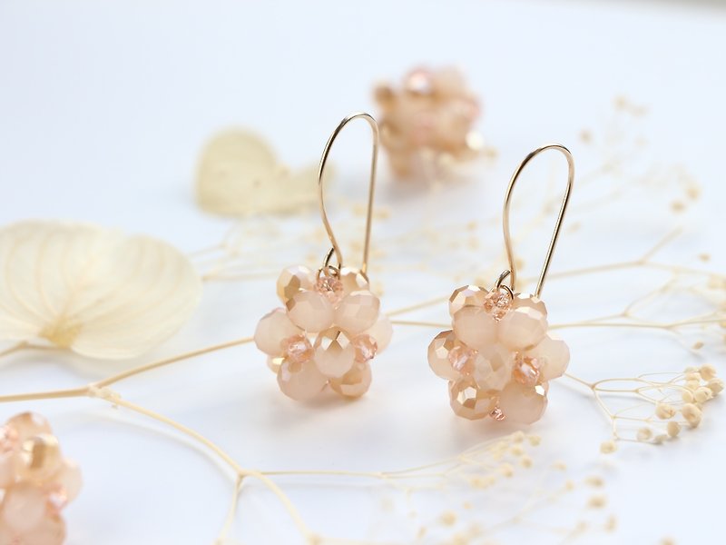 14kgf-milky peach spherel pierced earrings(can change to clip-on) - 耳环/耳夹 - 宝石 卡其色